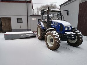 Farmtrac 675DT + Famarol Alka 2.45