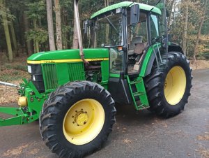 John Deere 6610