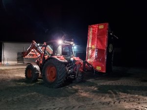 Kubota M5091 + Vicon Extra 124