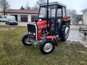 Massey Ferguson 255