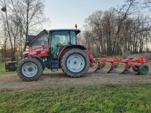 Massey Ferguson 5710 + Agromasz PJ4