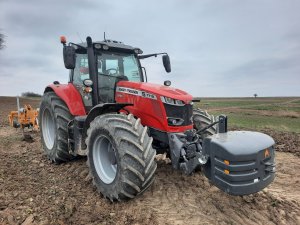 Massey Ferguson 7718 S