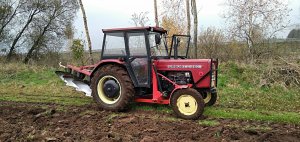 Ursus C-360 i pług ug 3