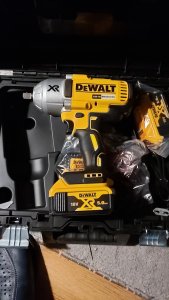 DeWalt DCF899P2