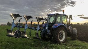 New Holland T4.75 + Lemken Opal 110