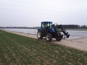 New Holland TD5020