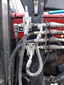 ursus C-360 Zawory w ładowaczu