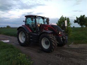 Valtra T174 Active