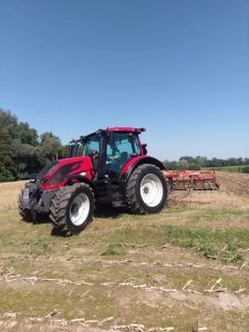 Valtra N104 & Gruber vogel&not