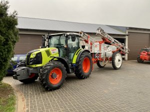 Claas arion