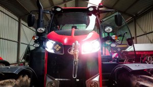 Kubota m7152 premium kvt LED