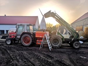 Massey Ferguson 3050 & KUHN 921 & Collins teleshift