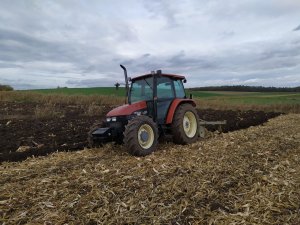 New Holland l85 + Fortschritt B125