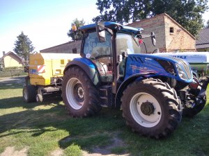 New Holland T5.120 Dynamic Command i New Holland Br6090