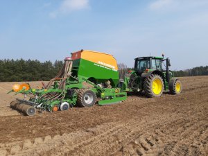 Amazone Cirrus 3003 i John deere 6130m 