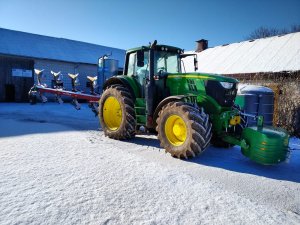 John Deere 6175M