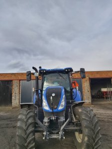 New Holland T6.125S i fanfara