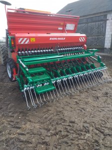 Siewnik Agro Masz Sr300