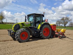 Claas Arion 630