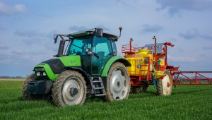 Deutz Fahr Agrotron K420 + Beyne PLK 2500