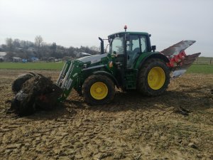 John Deere 6110M