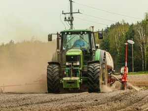 John Deere 6920 & Kuhn Maxima 3 TS