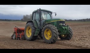 John Deere i Agro-masz oraz Euro-masz