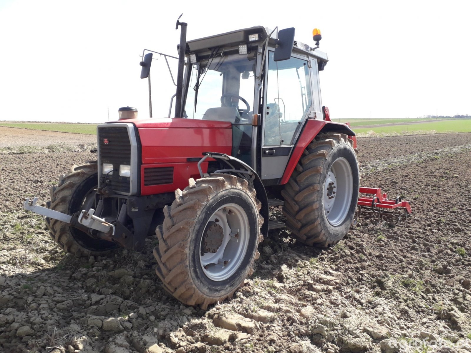 Zdjęcie traktor Massey Ferguson 3060 id:797516 - Galeria rolnicza agrofoto