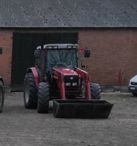 Massey Ferguson 6255