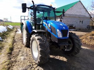 New Holland T5.85