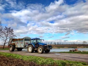 New Holland TM130 + Pichon M16