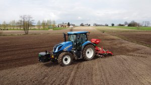 Siew trawy New Holland T6.145DC+ Agromasz Grass 300