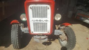 Ursus C-4011/360 napisy robione szablonami magnetycznymi