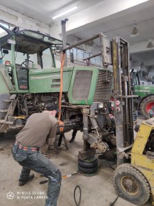 Fendt favorit 818