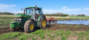 John Deere 6310 z Gruberem Agrofactory