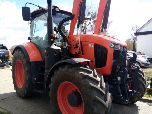 Kubota M7133