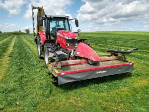 Massey Ferguson 7715S