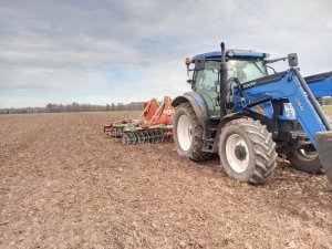 New Holland T6020  & Unia cut XXL