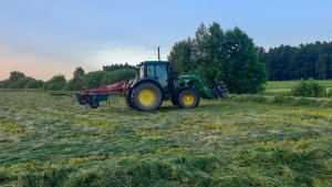 John Deere 6230 + Kverneland Taarup 9043