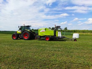 Claas Ares 836 & Claas Rollant 375 Uniwrap