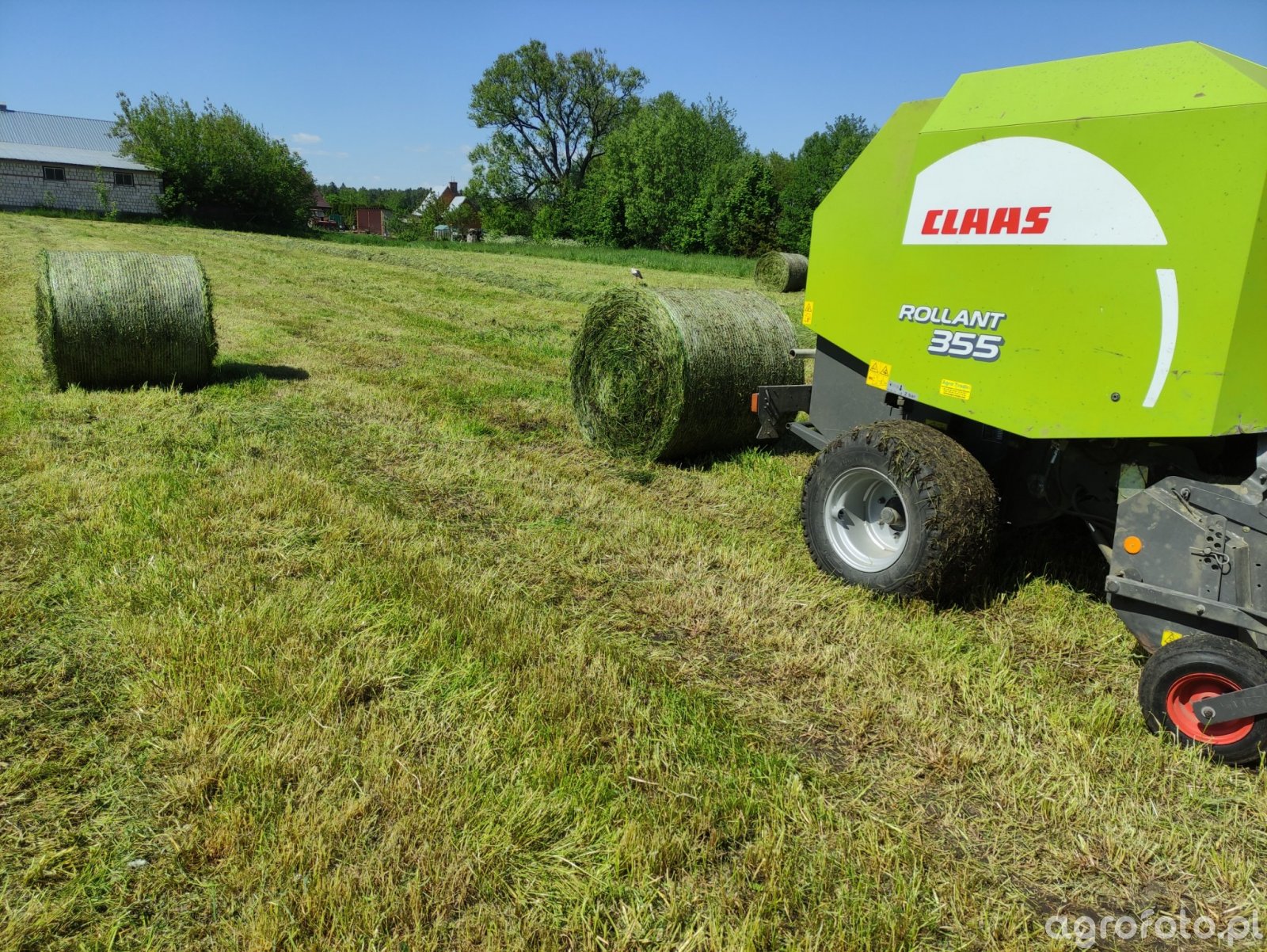 claas rollant 355