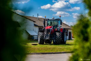 Massey Ferguson 8.225S