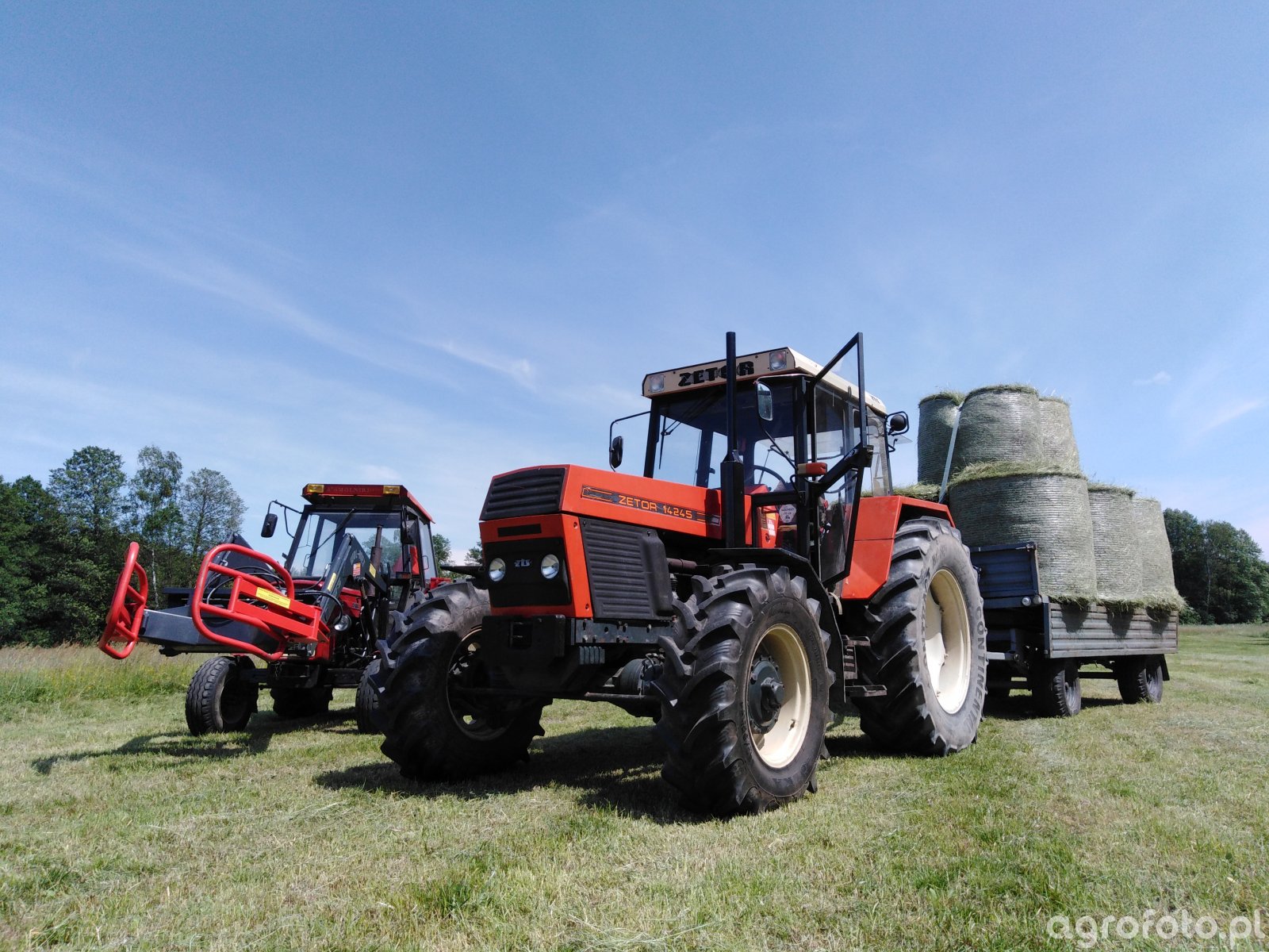 Zdjęcie ciągnik Zts 14245 i Ursus c360 801790 Galeria rolnicza agrofoto