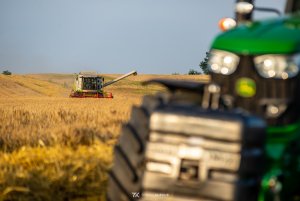 Claas Tucano 340 & John Deere 6155M