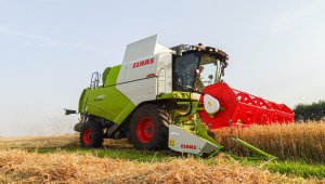 Claas Tucano 440