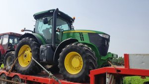 John Deere 7230R