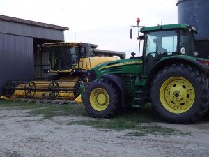 John Deere 7820