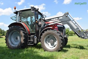 Massey Ferguson 5710 Dyna4