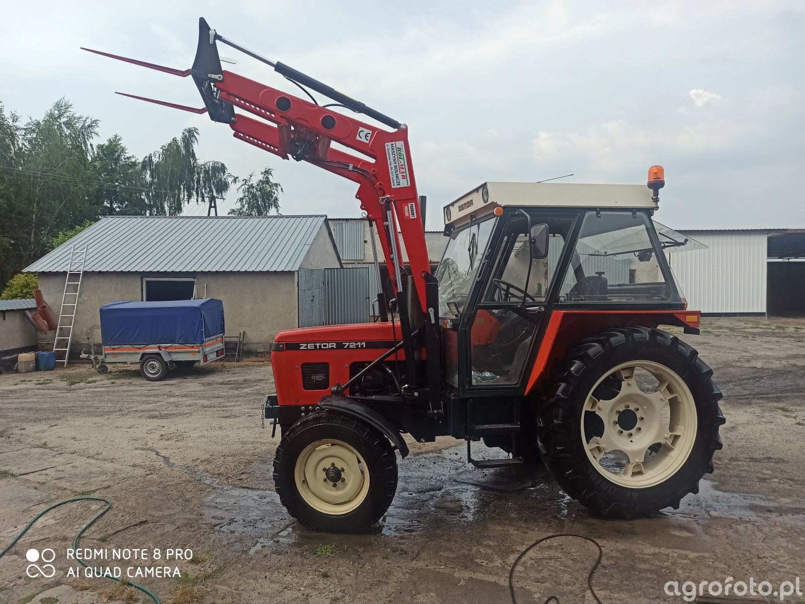 Foto Ciągnik Zetor 7211 + Tur Id:803486 - Galeria Rolnicza Agrofoto