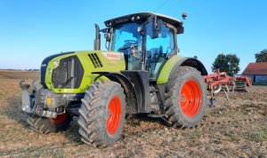 Claas Arion 610